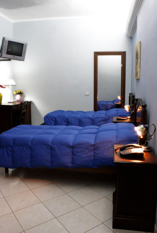 Hotel Piro Torrenova  Экстерьер фото